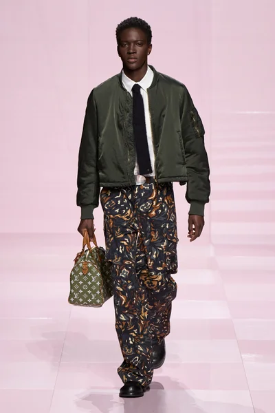 Look 54
